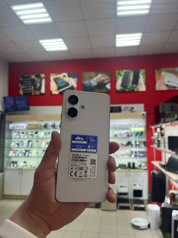 Мобильный телефон Tecno Spark Go 2