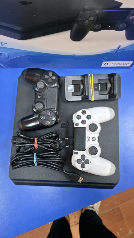 Игровая приставка Sony PlayStation 4 Slim 500