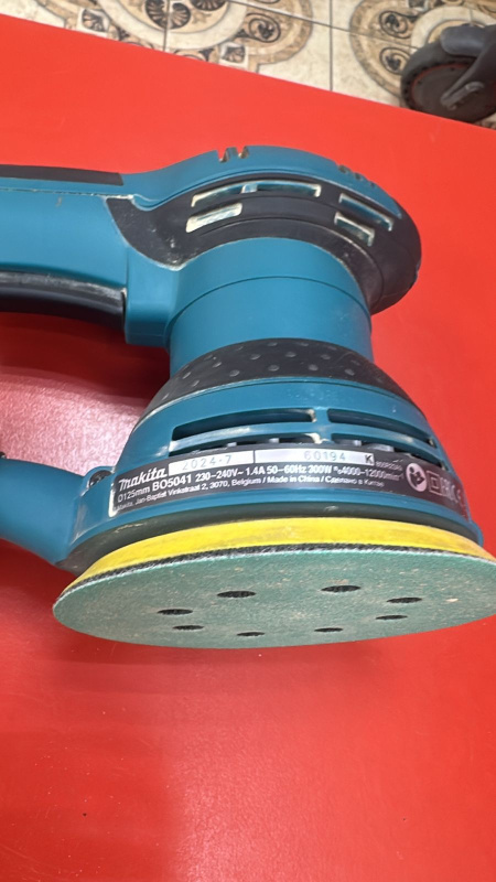 Шлифмашинка Makita BO 5041
