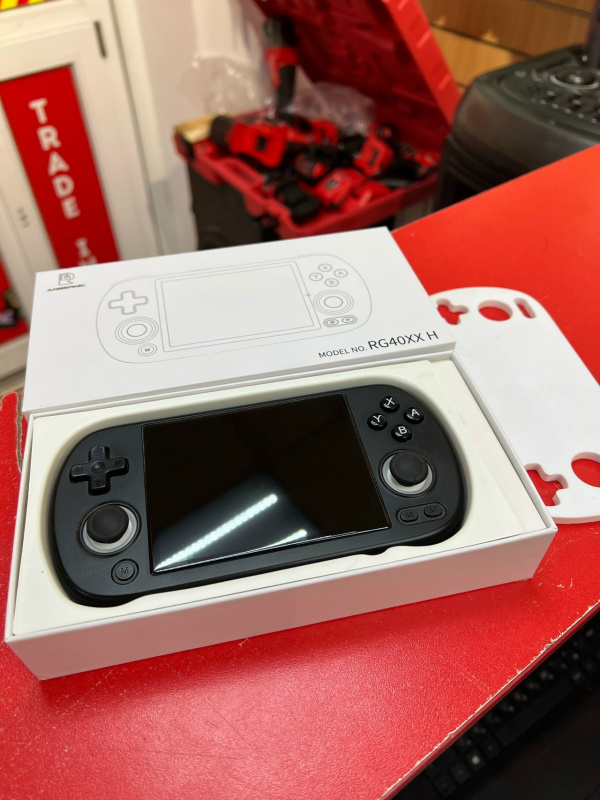 Игровая приставка And RG40XXH