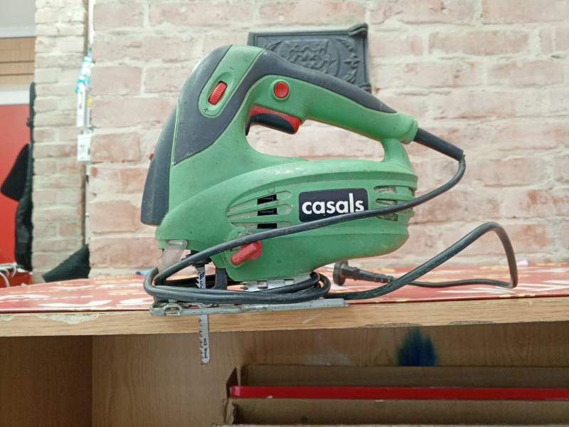 Электролобзик Casals VC600Pel