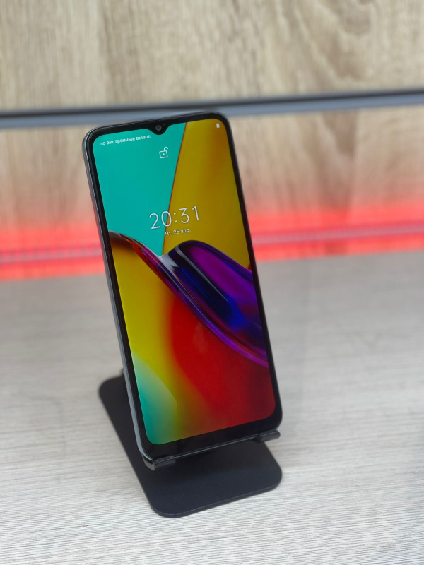 Мобильный телефон Realme C30
