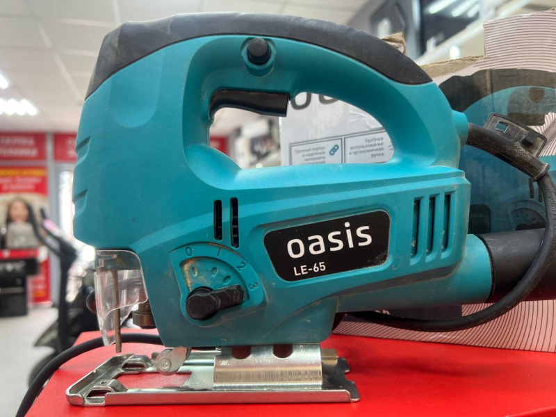 Электролобзик Oasis LE-65