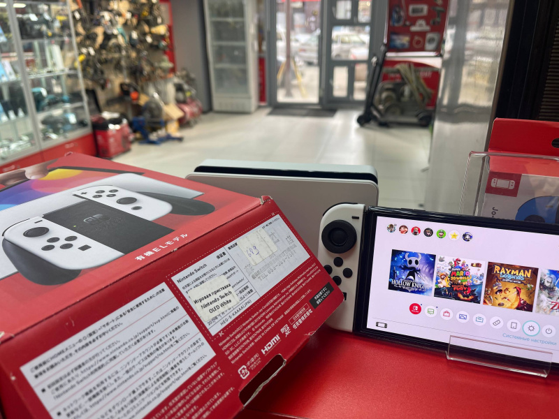 Игровая приставка Nintendo Switch OLED