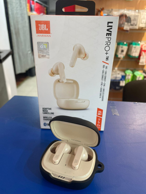 Наушники JBL LIVE PRO TWS