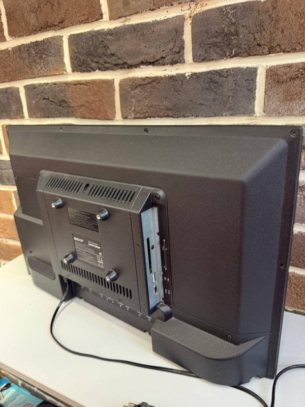 Телевизор DEXP H24E7000E