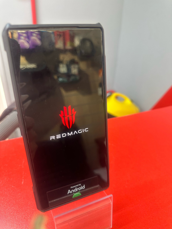 Мобильный телефон Nubia Red Magic 8S Pro