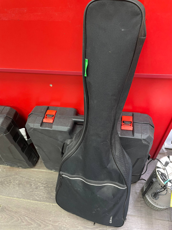 Акустическая гитара Ibanez 600