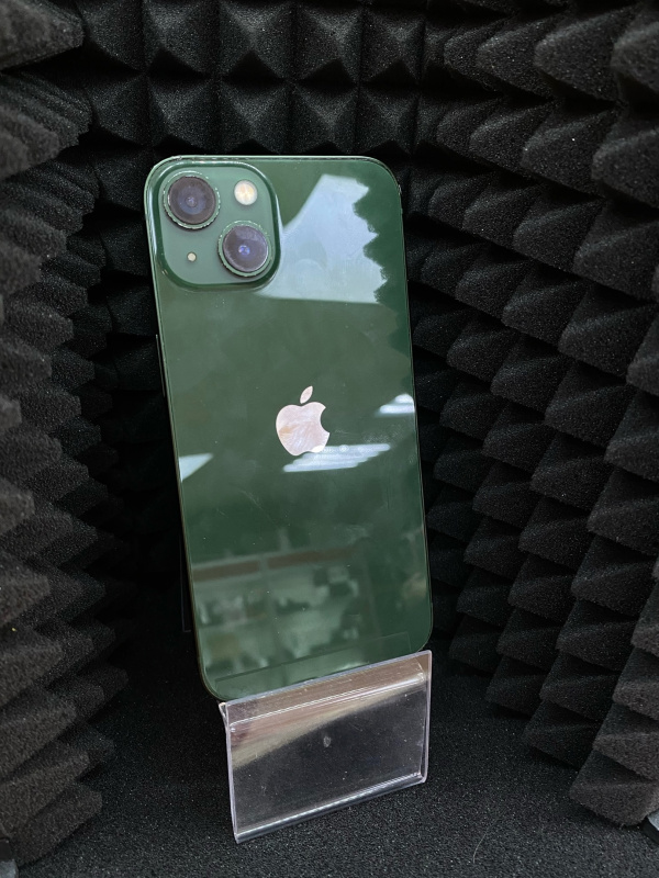 Мобильный телефон Apple iPhone 13