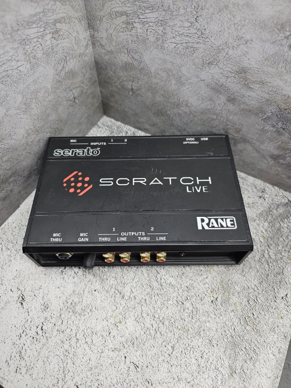 Музыкальный центр serato   scratch live