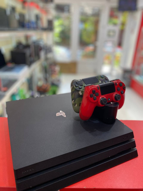 Игровая приставка Sony PS 4 PRO 1TB