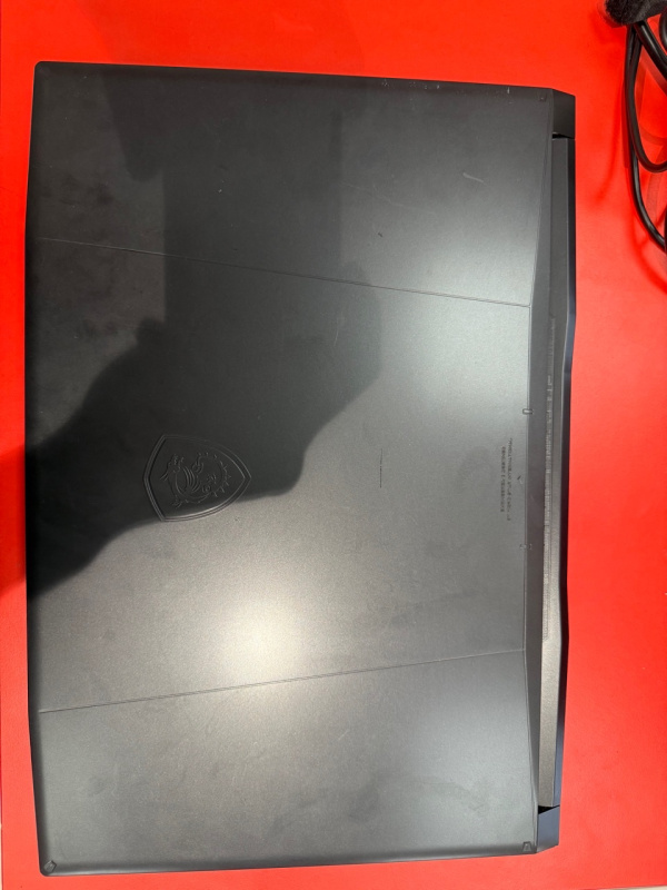 Ноутбук MSI katana 17
