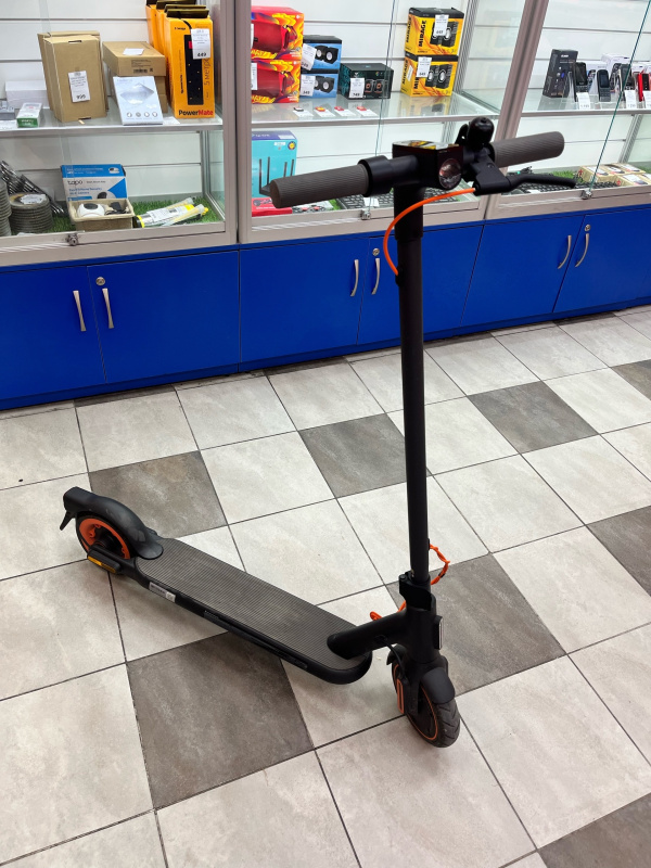 Самокат Xiaomi MI Electric Scooter 4 Go