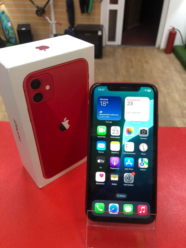 Мобильный телефон Apple iPhone 11