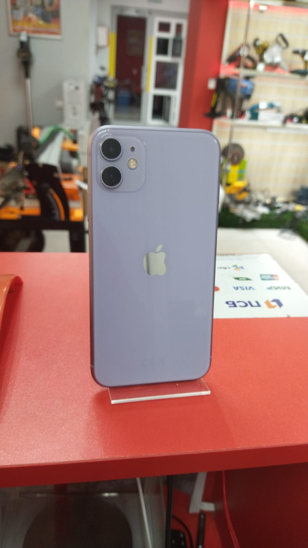 Мобильный телефон Apple iPhone 11